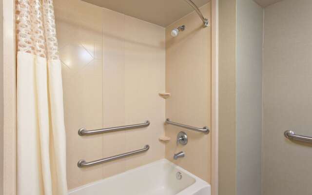 Hampton Inn & Suites Merced