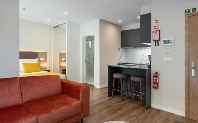Monumental Plaza by Petit Hotels