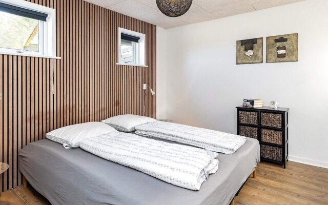 6 Person Holiday Home in Vinderup