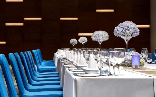 Aloft Dongguan Dynamic Town