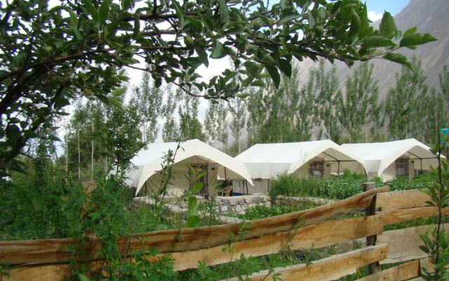 TIH Desert Oasis Camp - Hunder