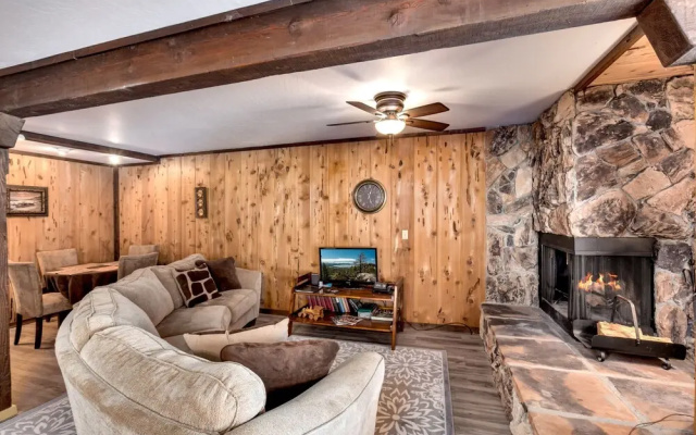 Snowflake Chalet 2 Bedroom Condo