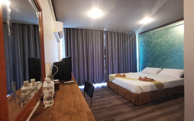 Pimpimarn Beach Hotel
