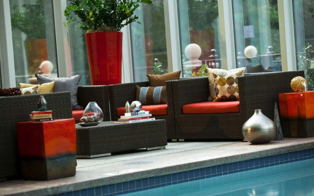 Renaissance Austin Hotel