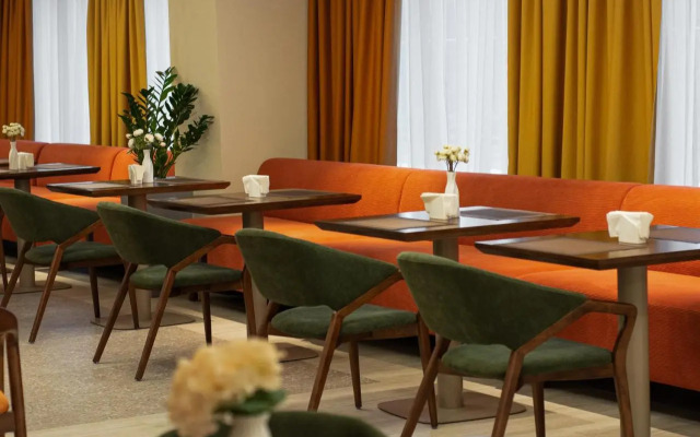 Almaty Hotel	