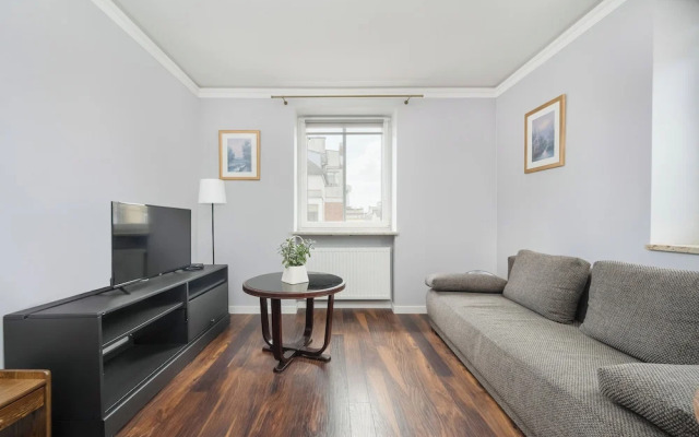 Wroclaw Center Apartment by Renters