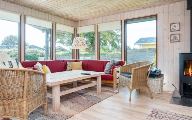 6 Person Holiday Home in Bjert-by Traum