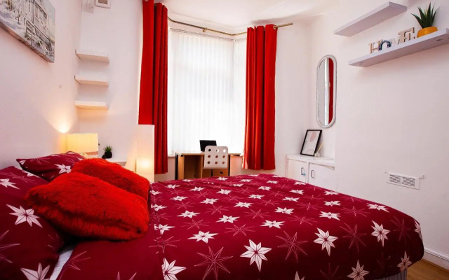 Whitland Apartment