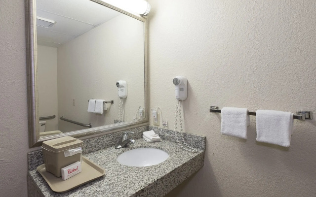 Red Roof Inn Hartford - Vernon