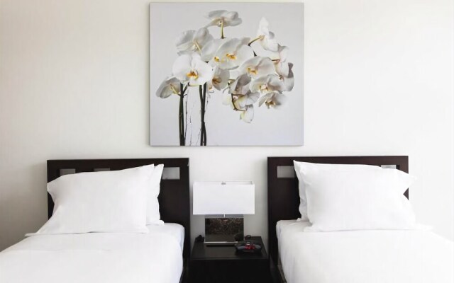 Sky City Apartments at the Novia