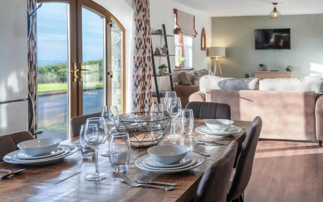 The Beacon - 3 Bed - Ludchurch