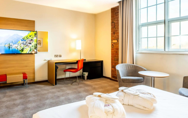 Novotel Cardiff Centre