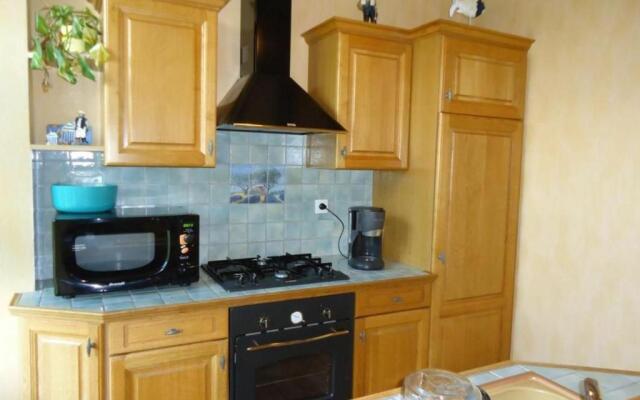 Gîte Bonchamp-lès-Laval, 3 pièces, 4 personnes - FR-1-600-47