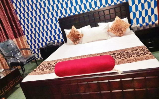 Hotel Rose One Lahore
