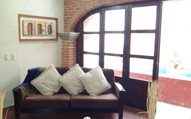 Hostal Casa Del Artista & Galeria