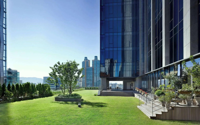 Sofitel Ambassador Seoul Hotel & Serviced Residences