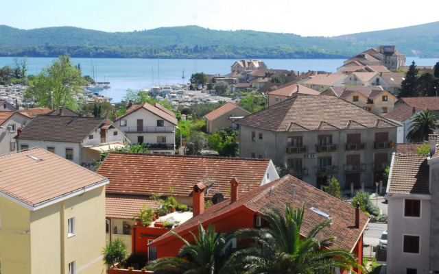 City House Apartments