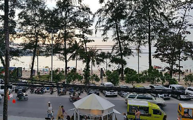 Long Beach Hotel Patong