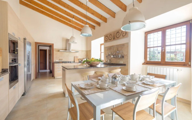 Rafal Pai in Art With 6 Bedrooms and 6 Bathrooms