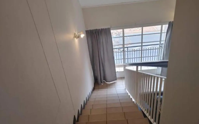 Lea's Furnished Apartments - Lofts at Loftus