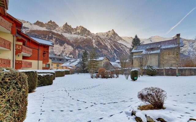 Petite Jardin: Residence Via des Traz B