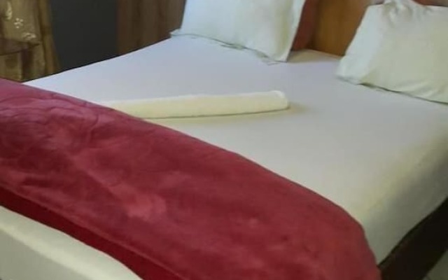 Royal Crown Guesthouse