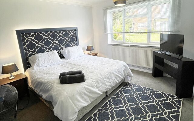 Continental Apartments - 2-bed Apartment in Fleet