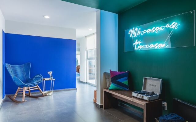 Bright 2BR Condesa Apartment With Balcony