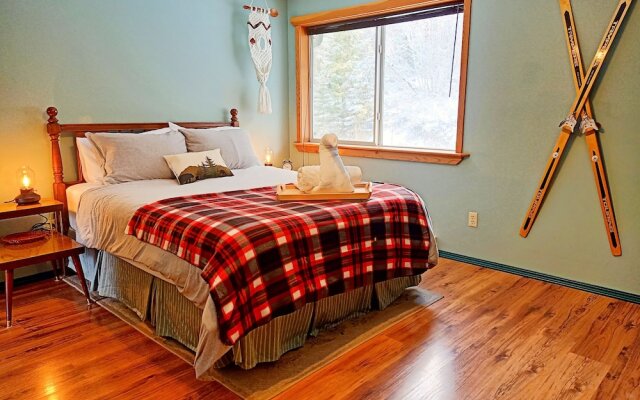 Golden Mountain View Suites