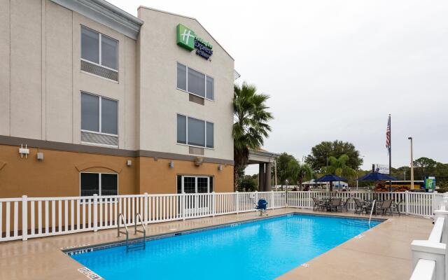 Holiday Inn Express Hotel & Suites Tavares - Leesburg, an IHG Hotel