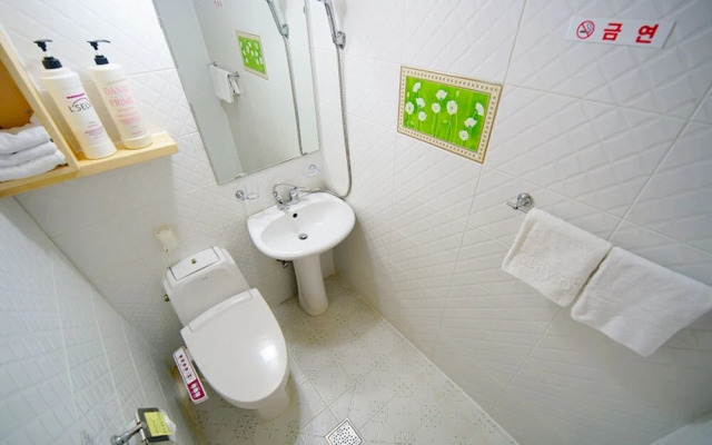 Jeonju Jeongdam Hanok Stay