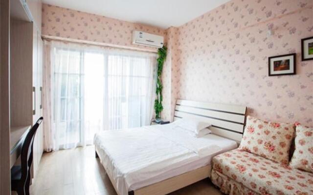 Chongqing Langqingju Apartment