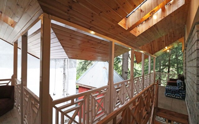 OYO 13724 Home Cosy Stay Near Mall Road