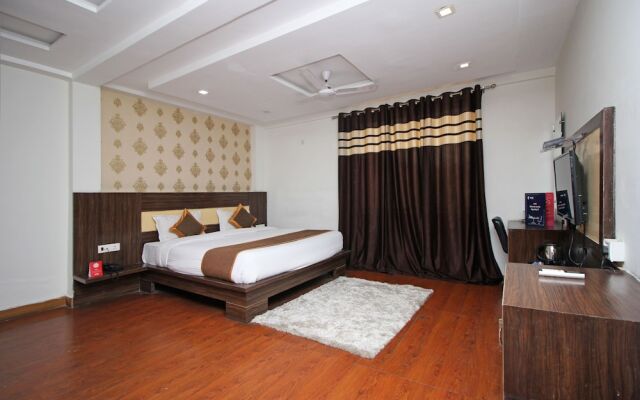 City Hotel and Suites Agra