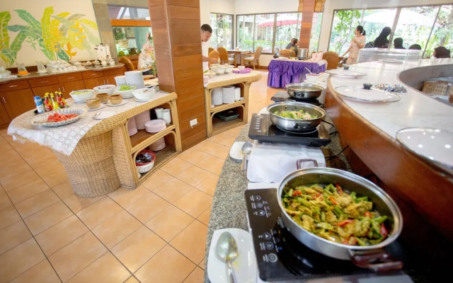 Rice Farm Villa Suratthani