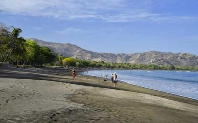 Cabinas Coco Alegre