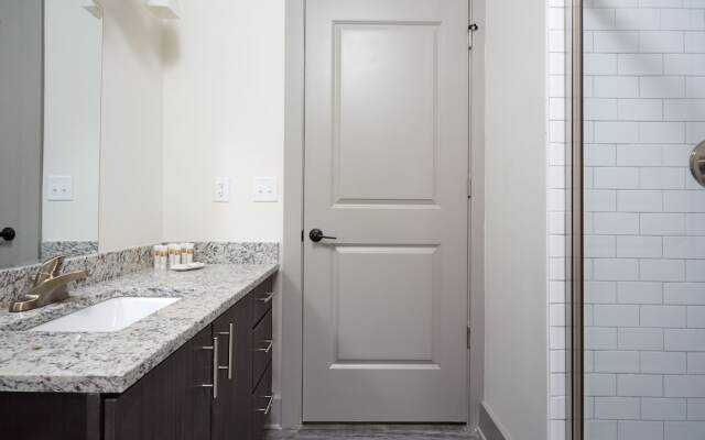 Kasa Altmayer Savannah