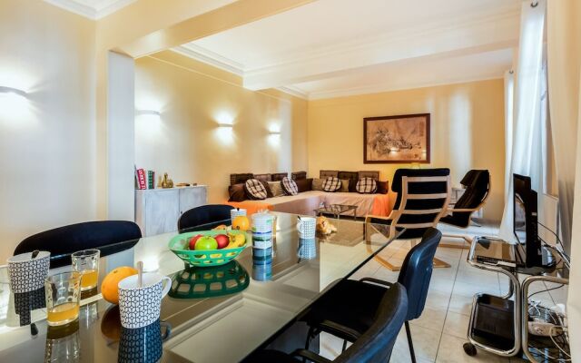 Les coulisses Fabre comedie - Premiere conciergerie