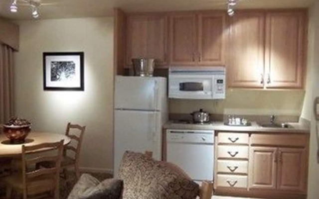 Geoholiday Club At Kingsbury Crossing