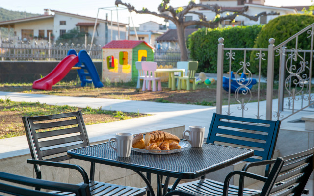 Stork Holiday Apartments - Garden & Sea View