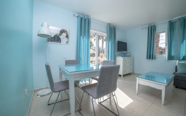 Oasis Royal  11 pool view apartment