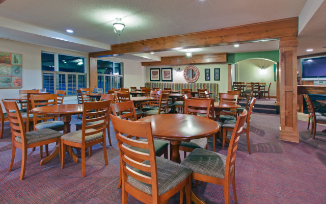 Holiday Inn Express & Suites Charlottetown, an IHG Hotel