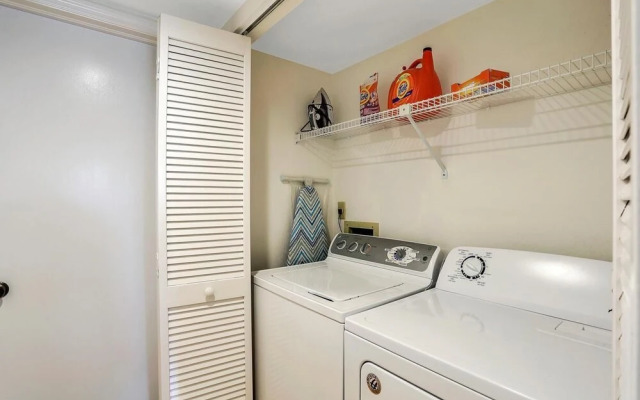 Eagle Cay Building 3-204