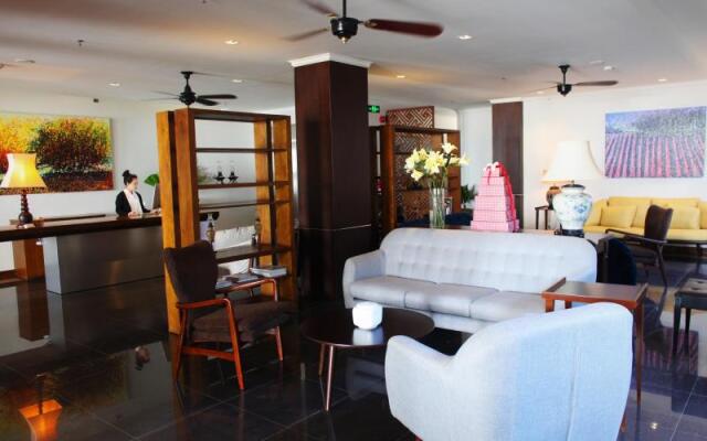 Dan Oasis Hotel and Apartment