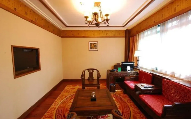 Lijiang Golden Path Hospitality