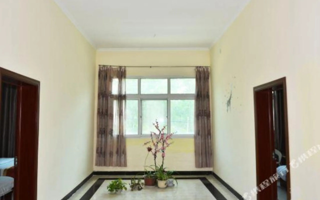 Xinyi Express Hotel Dengfeng