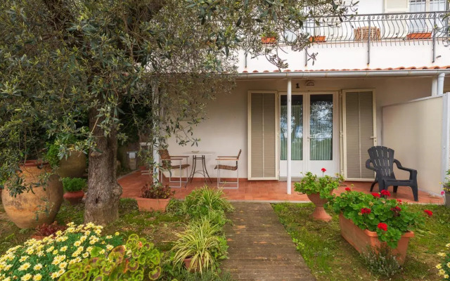 B&B "Tra Gli Ulivi"