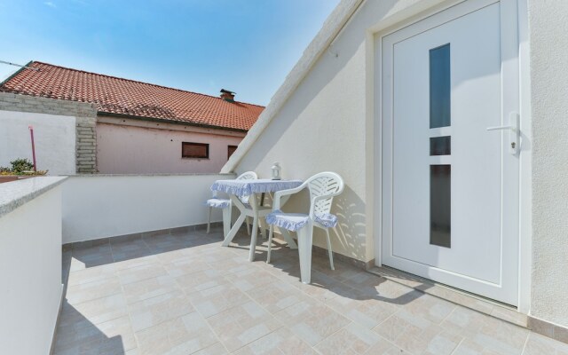 Apartments Salitrežić