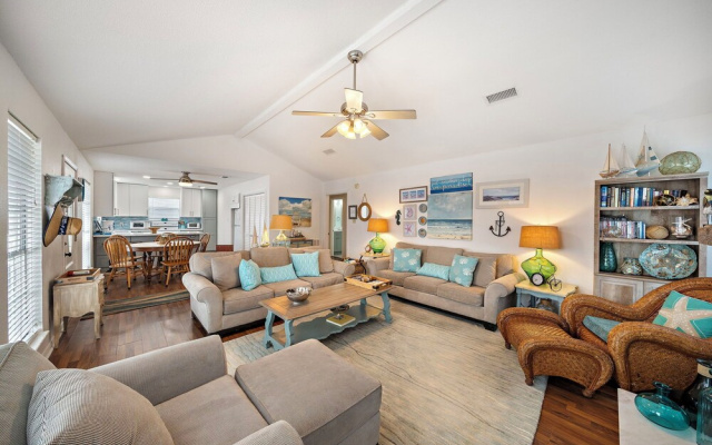Island Breeze by Ryson Vacation Rentals