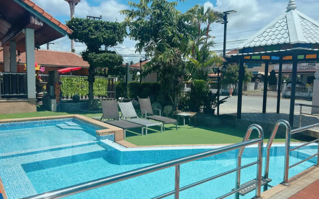 Chayadol Resort